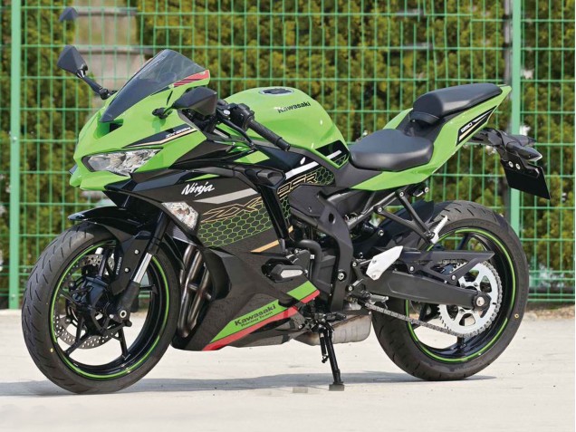 2019-2025 Green Black Red Honeycomb Kawasaki ZX25R ZX-25R Motorcycle Fairings UK