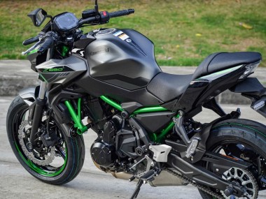 Buy 2020-2023 Black Green Kawasaki Ninja Z650 Motorcycle Fairings UK