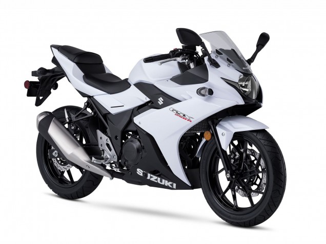 2017-2020 White Black Suzuki GSX250R Motorcycle Fairing Kits UK