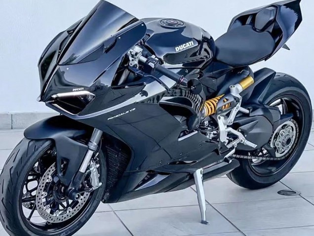 2020-2024 Black Ducati Panigale V2 Motorcycle Fairings UK