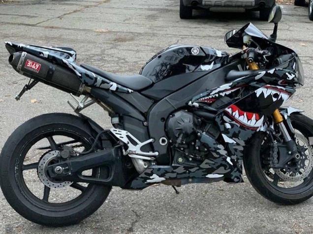2007-2008 Grey White Camouflage Shark Yamaha YZF 1000 R1 Motorcycle Fairings UK