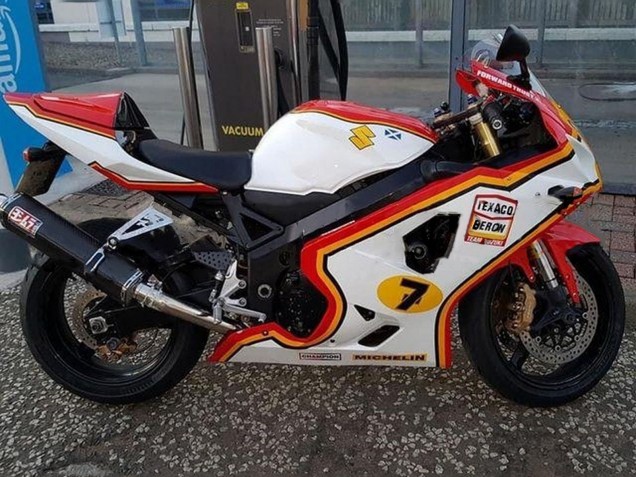 2004-2005 White Red Yellow Michelin Texaon Heron 7 Suzuki GSXR 600 / GSXR 750 Motorcycle Fairings UK