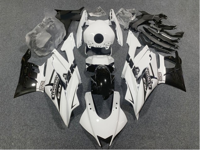2022-2024 White Glossy Black Yamaha YZF R3/R25 Motorcycle Fairings UK