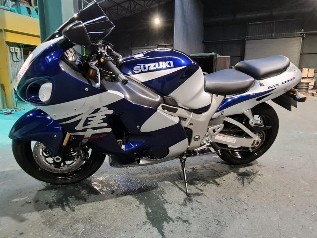 1996-2007 Blue White Suzuki GSXR 1300 Hayabusa Motorcycle Fairings UK