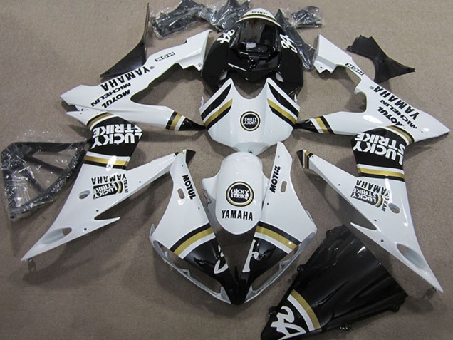2004-2006 White Black Lucky Strike Yamaha YZF R1 Motorcycle Fairings UK