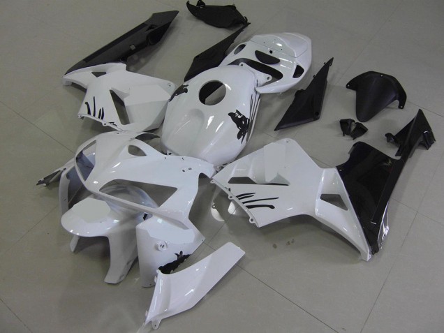 Buy 2005-2006 White with Special Decals Honda CBR600RR Motorcylce Fairings UK Buy 2005-2006 White with Special Decals Honda CBR600RR Motorcylce Fairings UK
